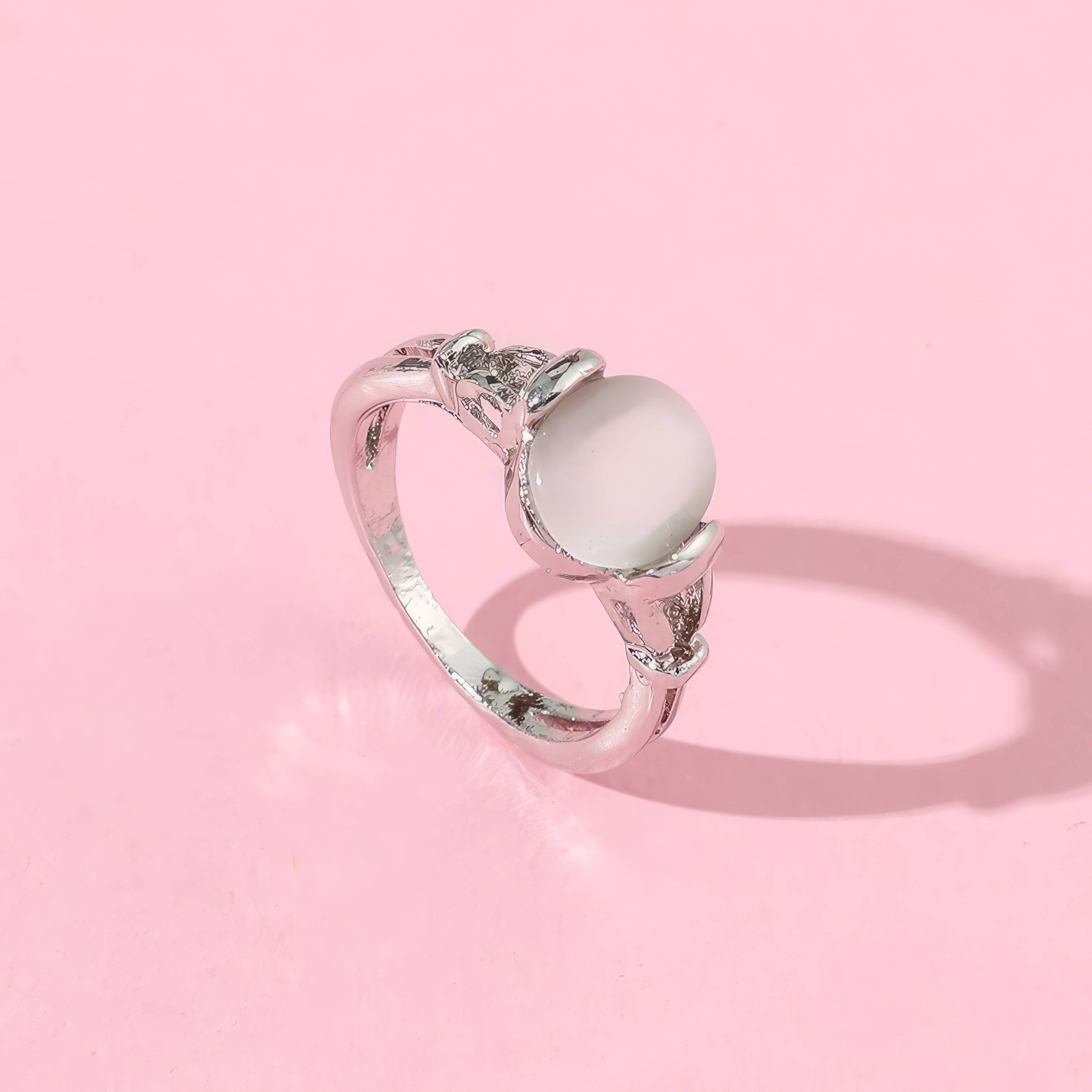 Snow White Beauty Ring